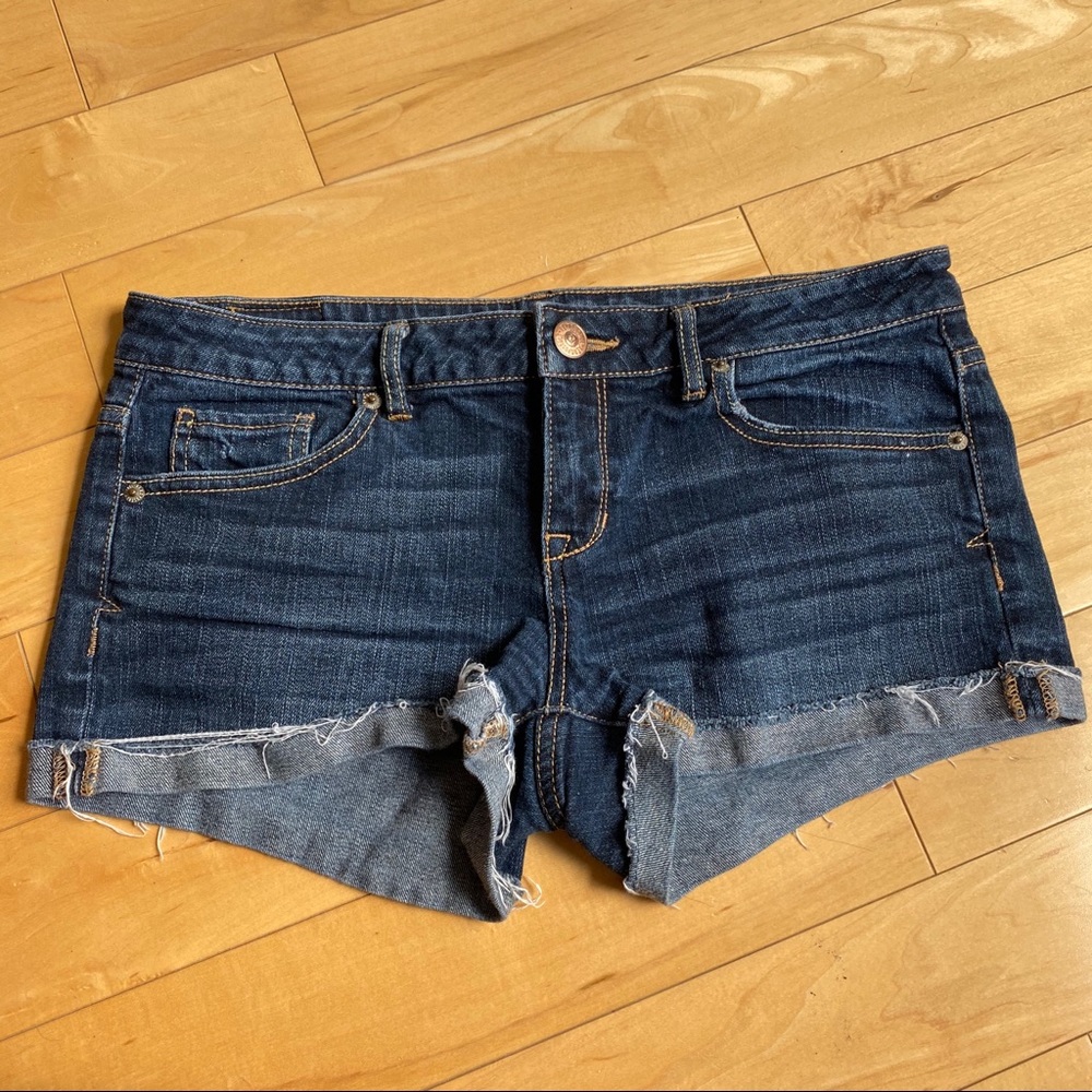 Jean shorts, size 6